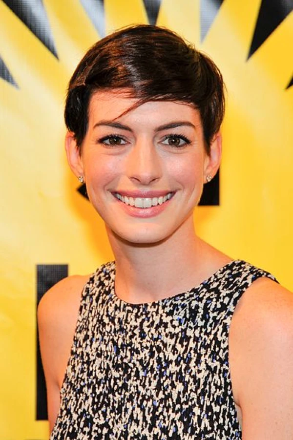 <strong>Anne Hathaway</strong>. Image by Rene G.